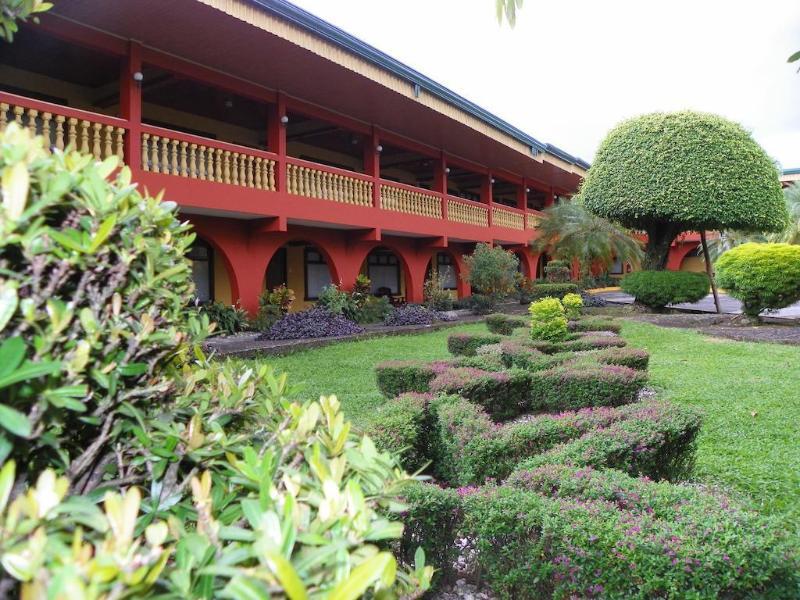 Hotel Suerre Guapiles Exterior photo