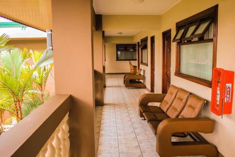 Hotel Suerre Guapiles Exterior photo