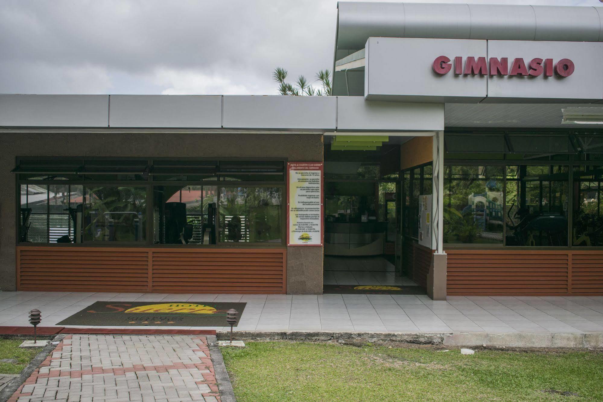 Hotel Suerre Guapiles Exterior photo